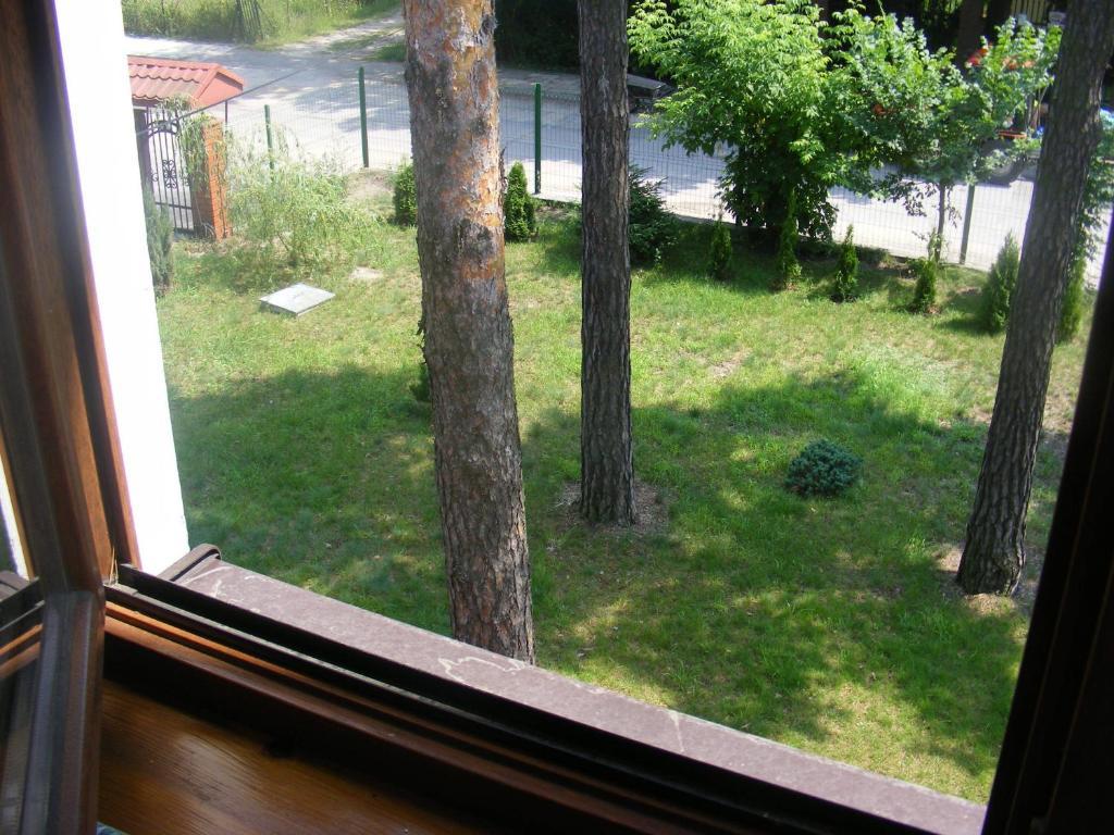 Appartement Sosnowy Dworek à Józefów Extérieur photo