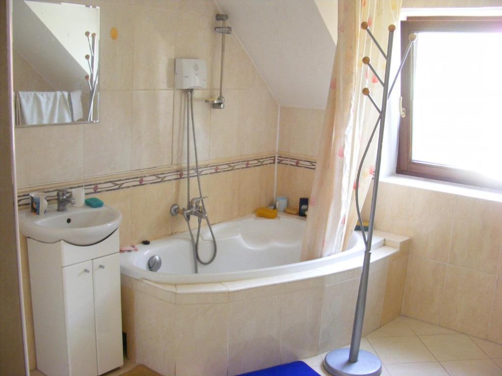 Appartement Sosnowy Dworek à Józefów Extérieur photo