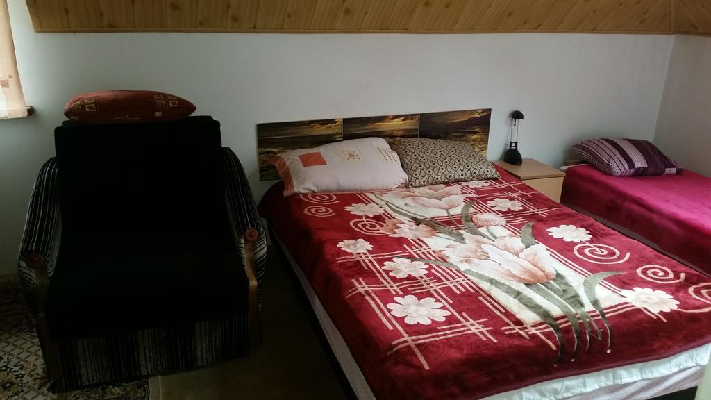 Appartement Sosnowy Dworek à Józefów Extérieur photo